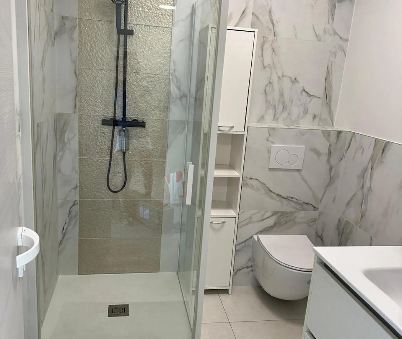 아파트 Super Apartment, Parking, Terrace, Lift, Palm Beach, 칸느